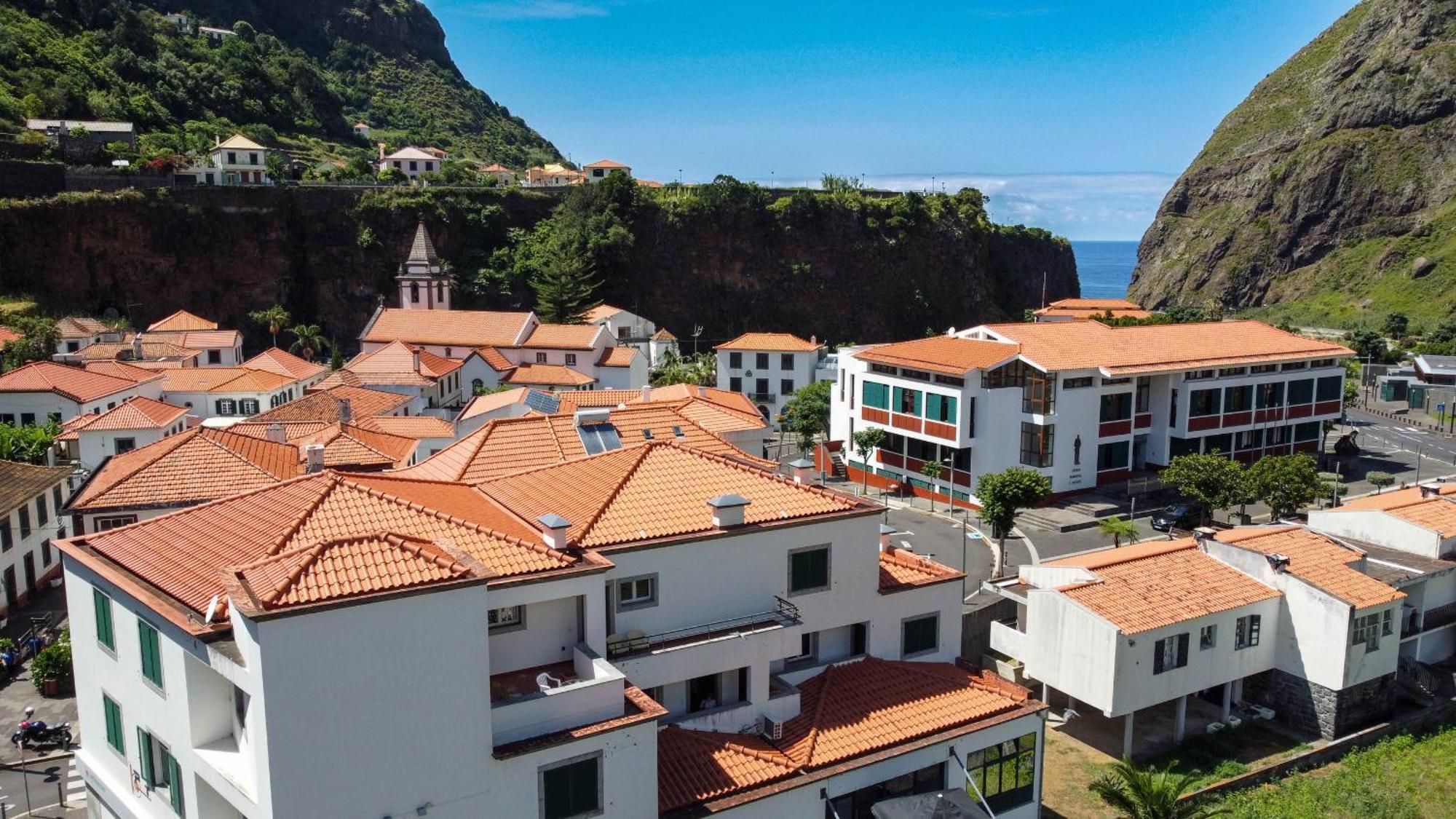 Amarelo Apartment By Atlantic Holiday São Vicente Kültér fotó